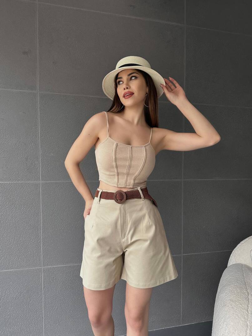 Beli Kemerli Geniş Paçalı Mom Şort - 3