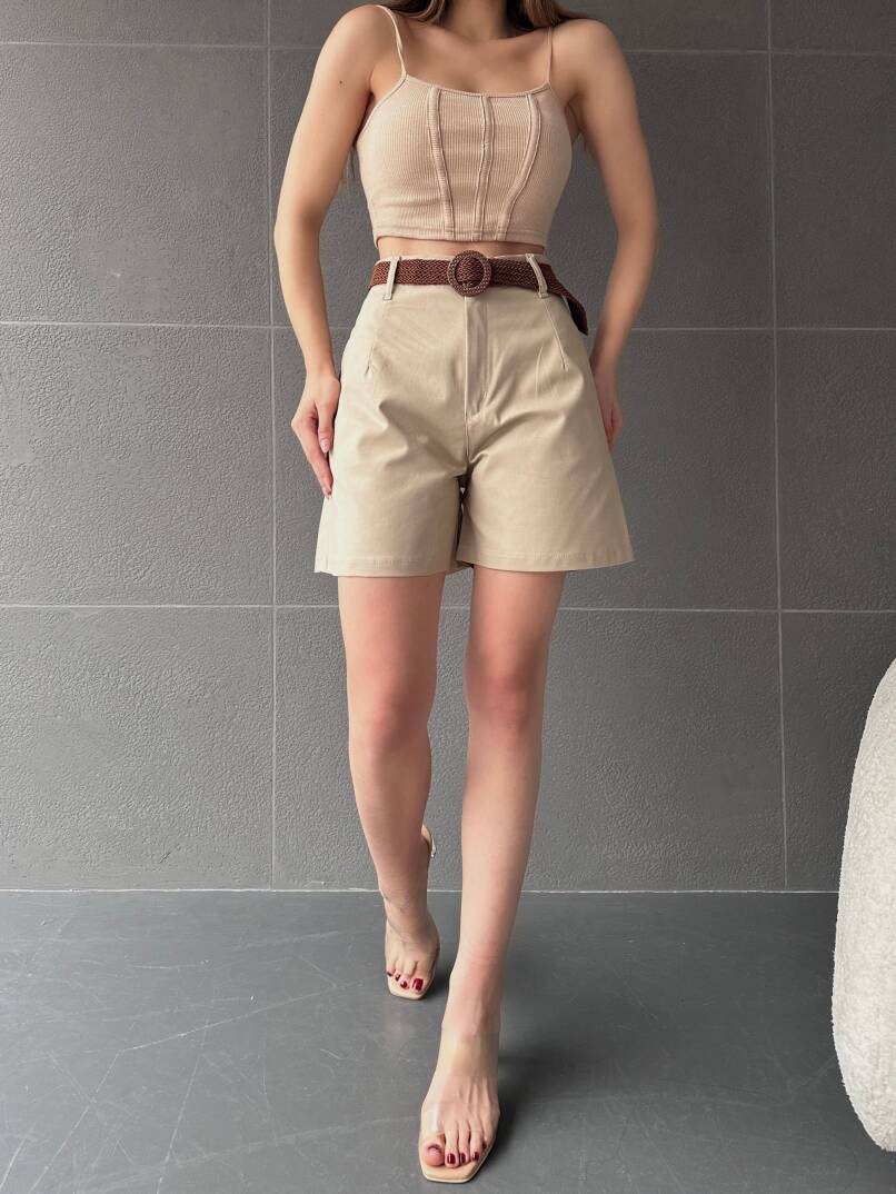 Beli Kemerli Geniş Paçalı Mom Şort - 4