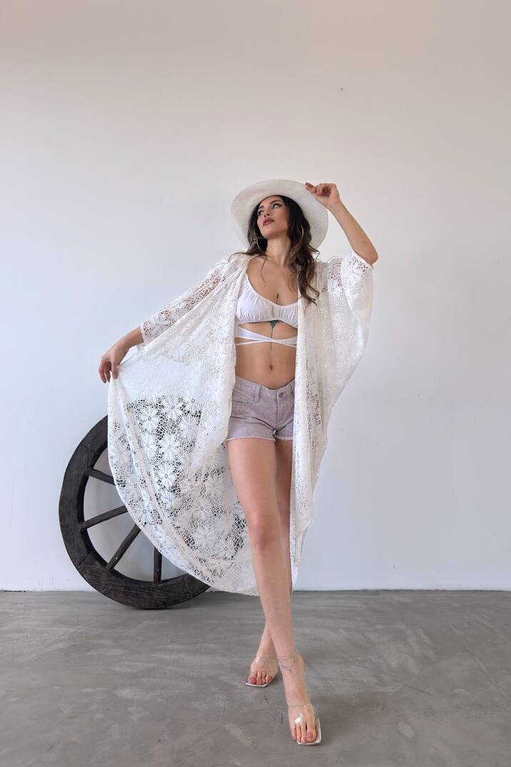 Çicek Desenli Uzun Güpür Kimono - 1