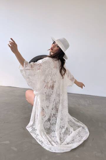 Çicek Desenli Uzun Güpür Kimono - 2