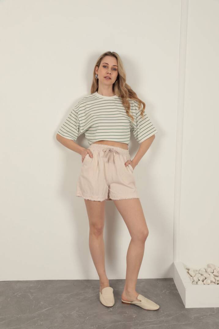 Garbardin Kumaş Püsküllü Kadın Şort-Taş - 1