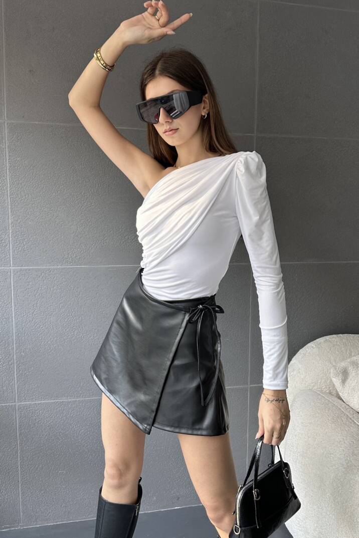İp Bağlamalı Deri Şort Etek - 1