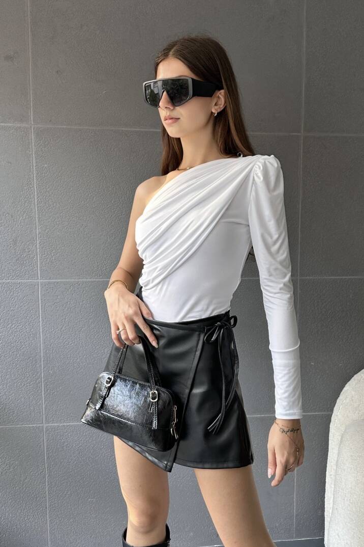 İp Bağlamalı Deri Şort Etek - 2