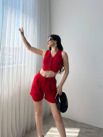 Önü Düğmeli Crop Yelek Ve Şort İkili Takım - 4