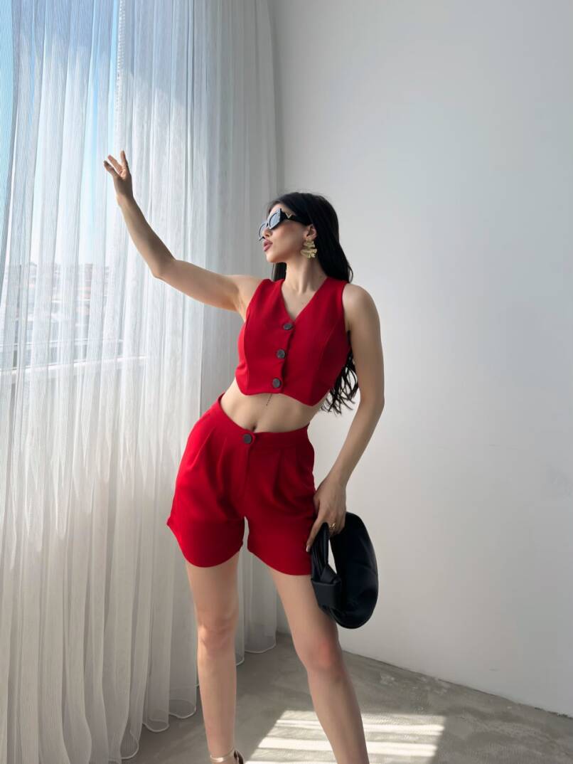 Önü Düğmeli Crop Yelek Ve Şort İkili Takım - 4