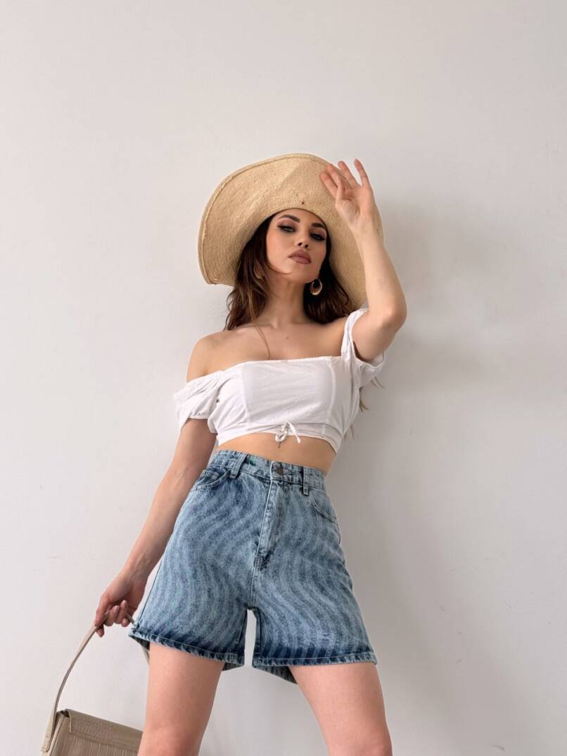 Paçası Püsküllü Desenli Denim Şort - 5