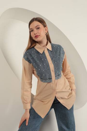Poplin Kumaş Önü İnci Detaylı Bej Kadın Gömlek