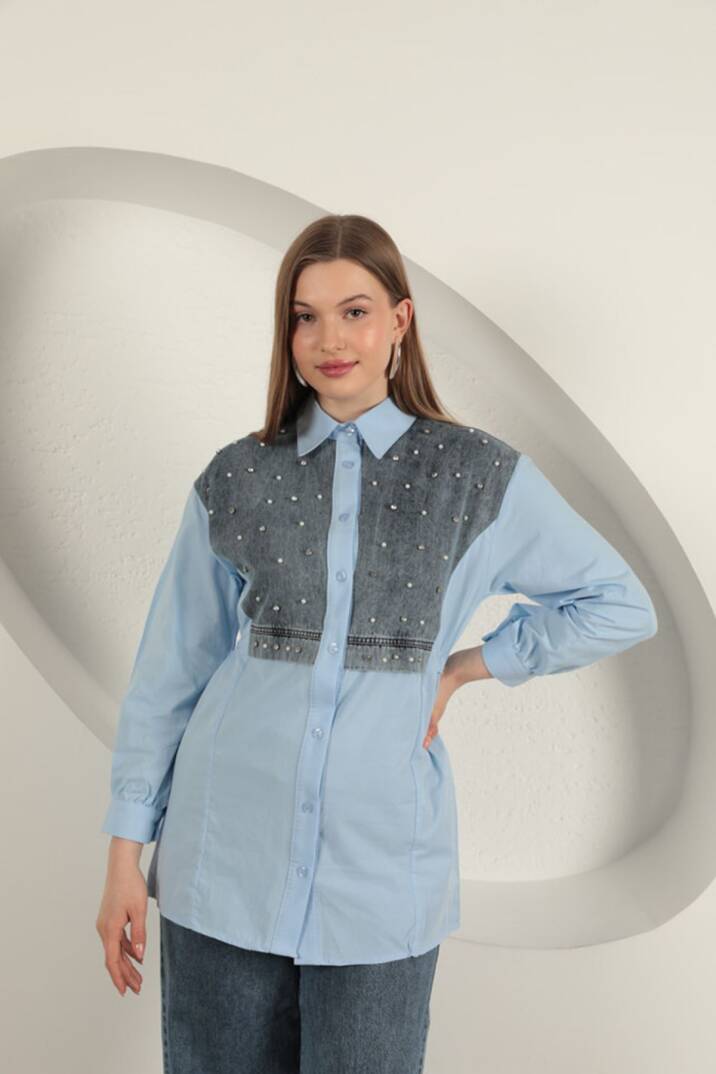 Poplin Kumaş Önü İnci Detaylı Mavi Kadın Gömlek - 1