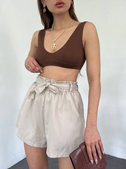 Rahat Kesim Beli Büzgülü Cepli Şort - 2