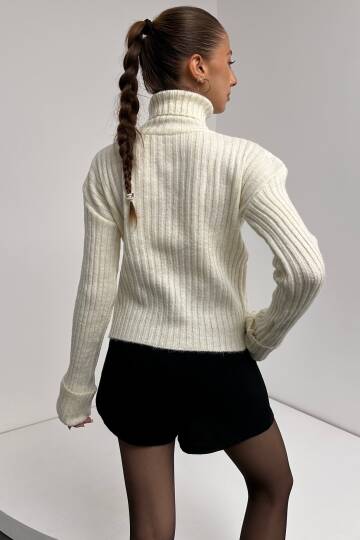 Şerit Desenli Dokulu Boğazlı Triko Kazak - 5