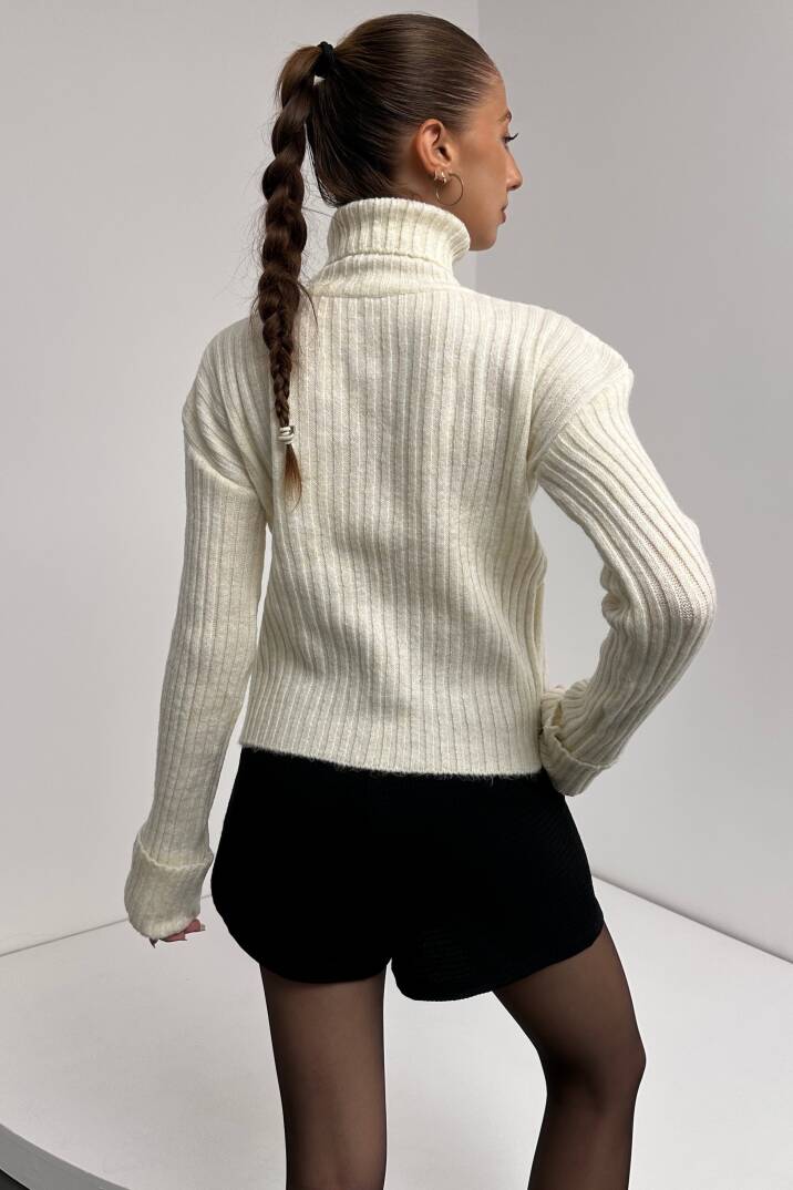 Şerit Desenli Dokulu Boğazlı Triko Kazak - 5