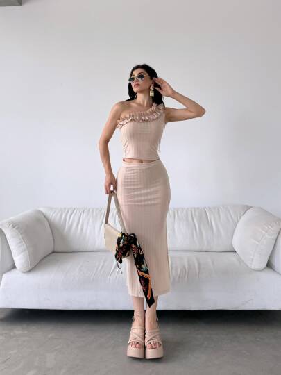 Tek Omuz Fırfır Detaylı Etek Ve Bluz Alt Üst Takım