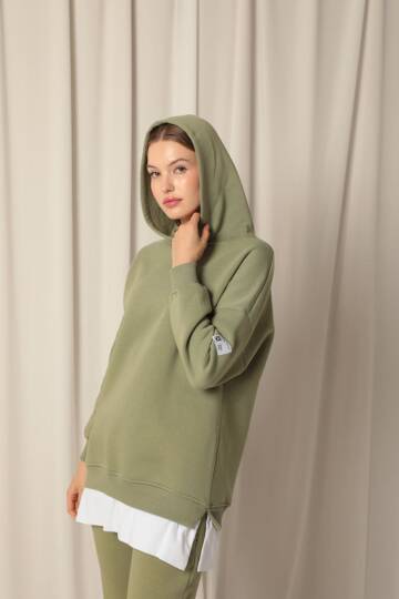 Üç İplik Arma Detay Eteği Garnili Kapüşonlu Kadın Haki Sweat - 5