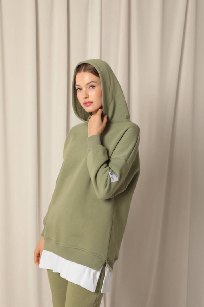 Üç İplik Arma Detay Eteği Garnili Kapüşonlu Kadın Haki Sweat - 5