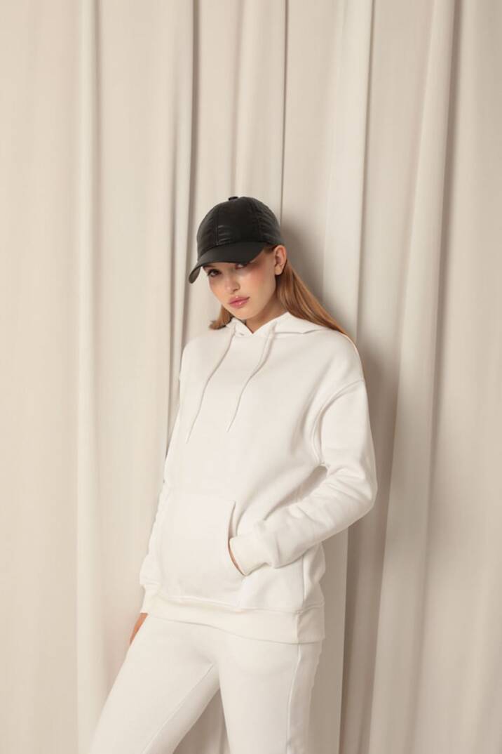 Üç İplik Kumaş Kanguru Cep Kapüşonlu Kadın Ekru Sweat - 3