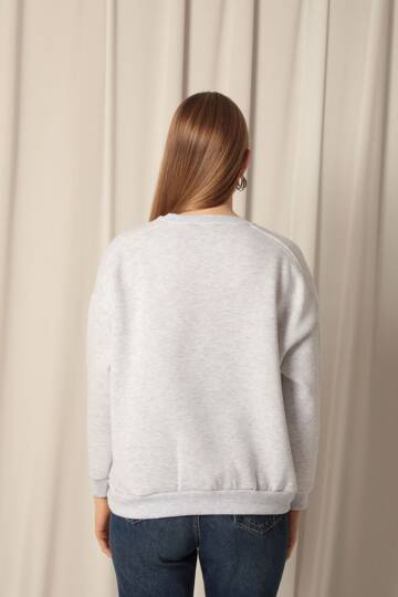 Üç İplik Sıfır Yaka Çimalı Kadın Gri Sweat - 4