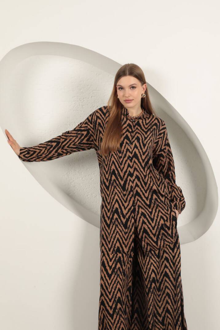 Viskon Kumaş Çizgili Kadın Takım-Camel - 3