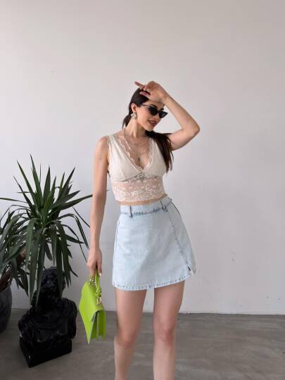 Yırtmaç Detaylı Denim Şort Etek